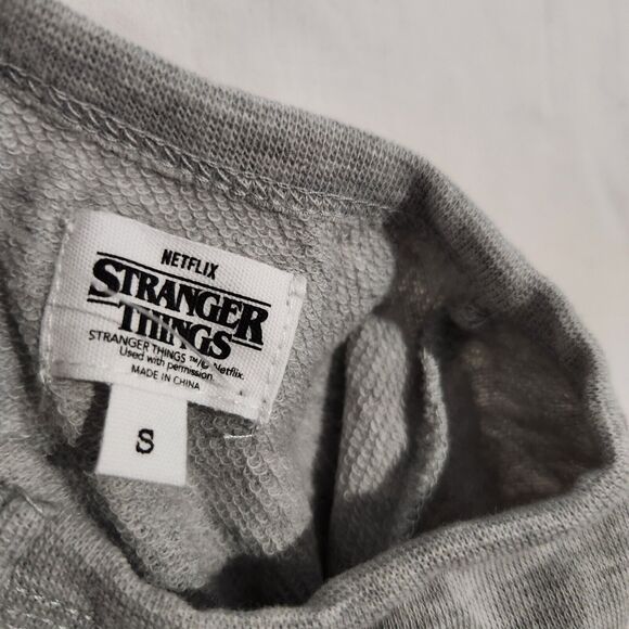 Dog Shirt Grayson Pup Stranger Things Holiday Lights Gray Small Costume Tshirt - Picture 4 of 6